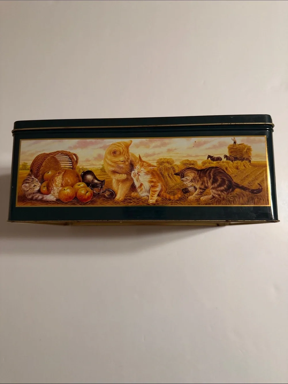 Vintage Crabtree & Evelyn London 1993 Decorative Metal Cats Tin